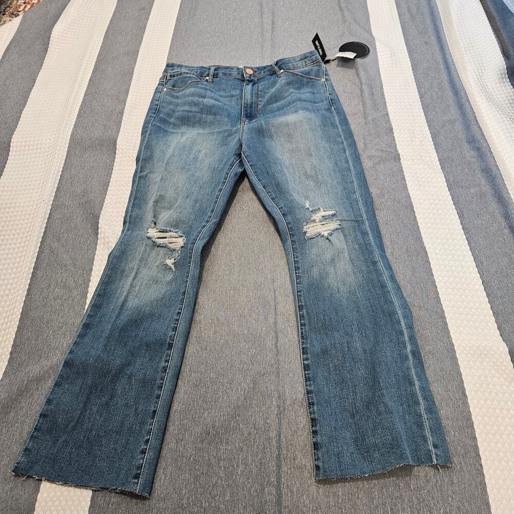 NWT Articles of Society High Rise Crop Flare Maternity Jeans Sz 31 - Picture 2 of 8